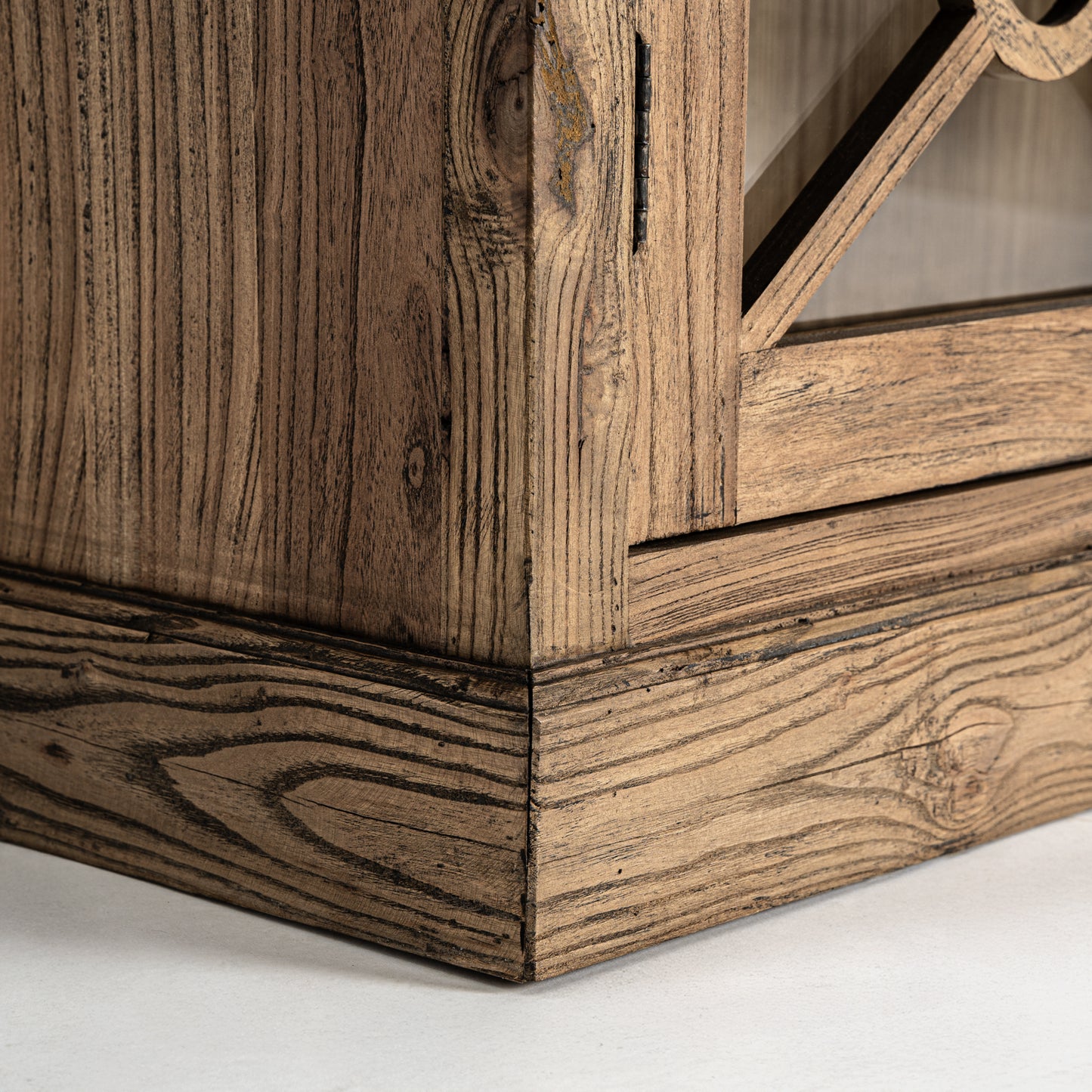 Norvik Glazen Vitrinekast 110x40x205 cm