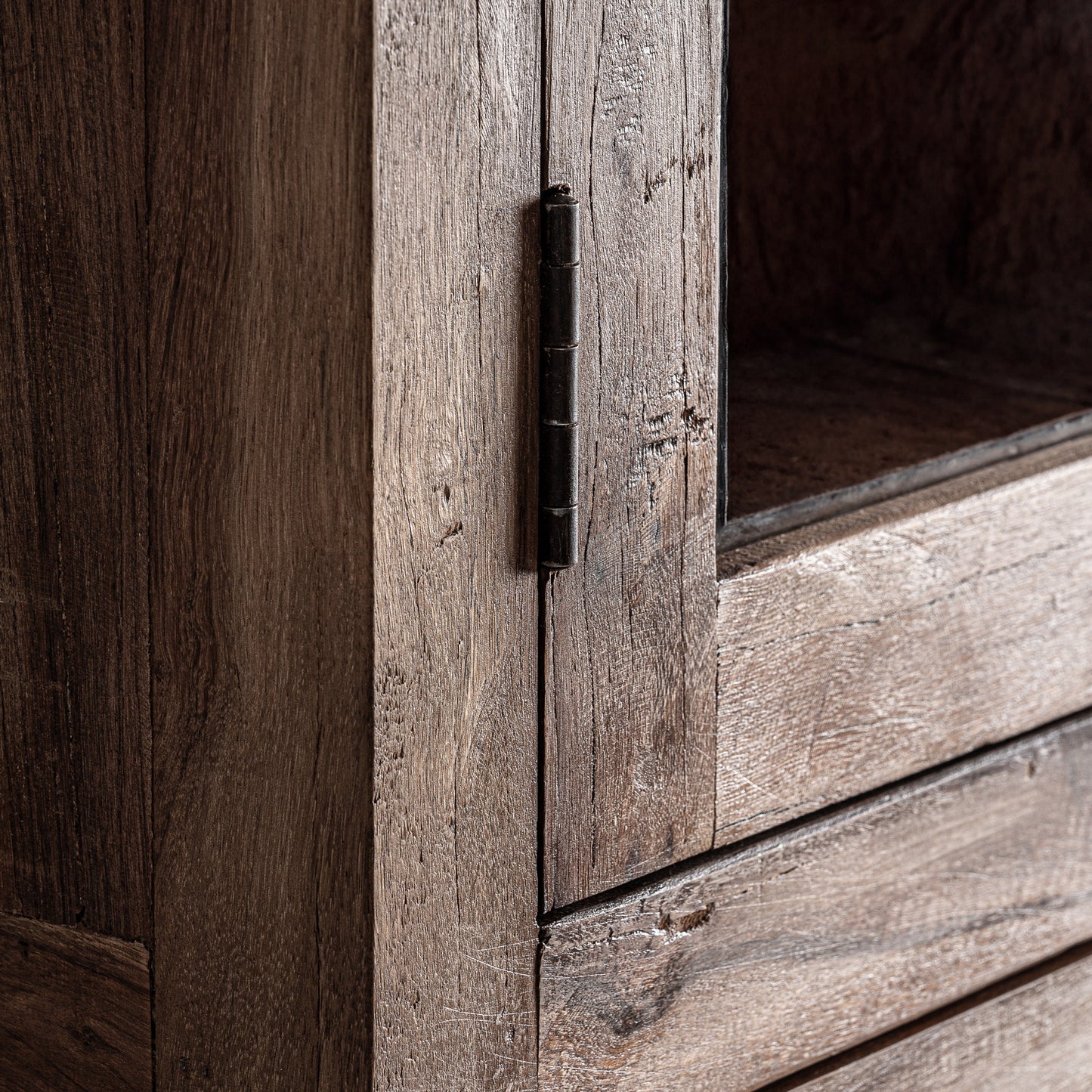 Selby Glazen Vitrinekast Rustiek 120x46x198 cm