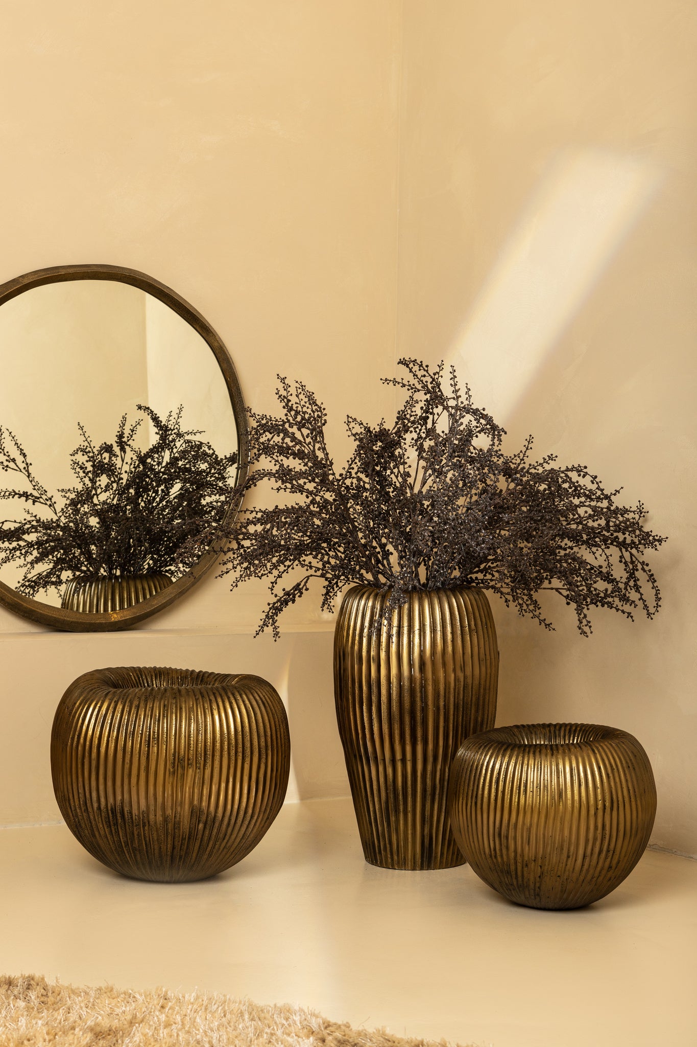 Russel Gold Alu Round Pot Low Ribbed Wide