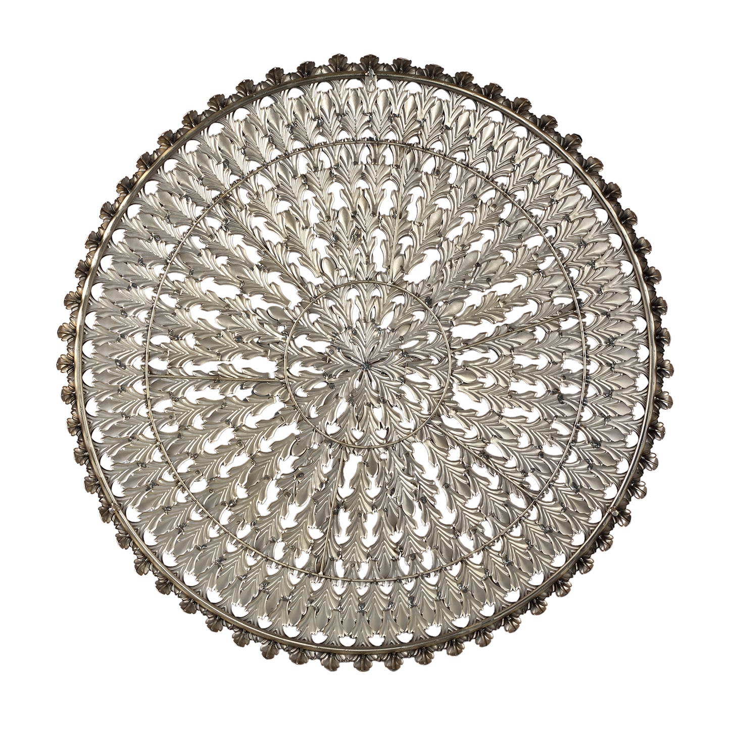 Xavery Bronzen Rond Ijzeren Wandpaneel Met Gesneden Look L 120x120x8 cm