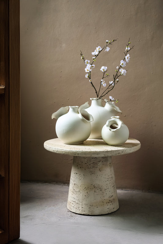 Umme Cream Round Glazed Ceramic Vase Wavy Edges M