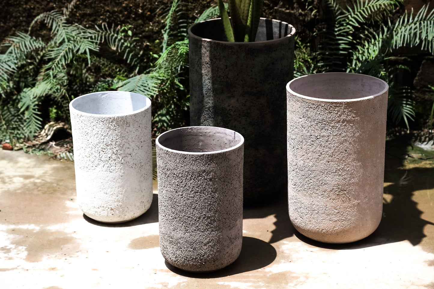Deliahe White GRC Pot Round High Set Of 3