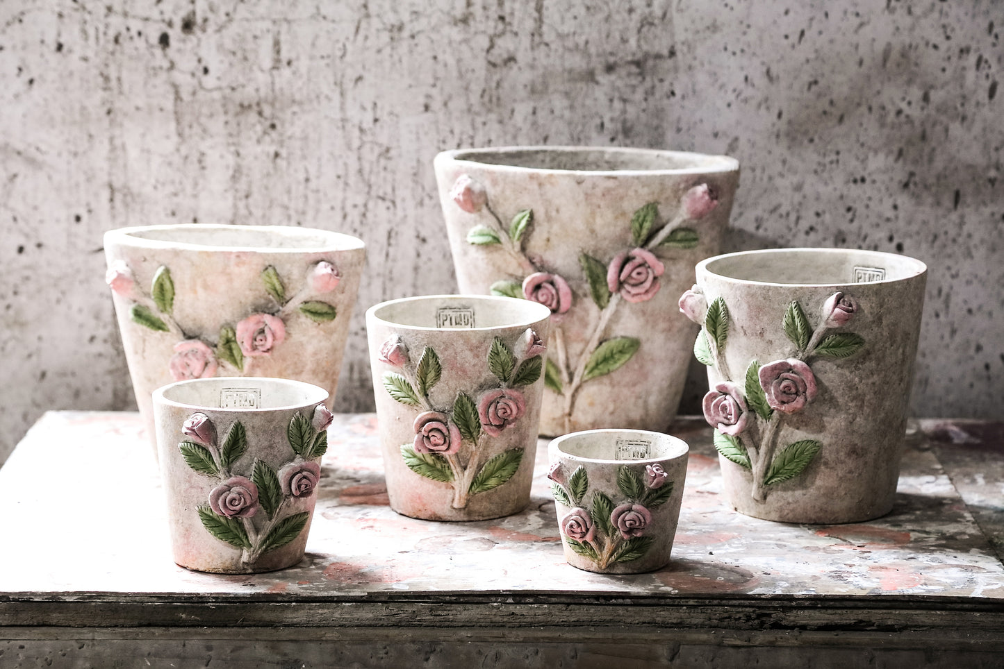 Annastasia Cream Round Cement Pot With Flowers L