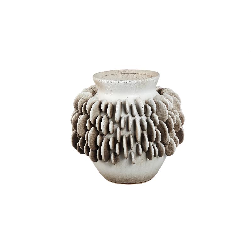 Wina Beige Keramische Vaas Met Ronde Schubben Laag S 29.5x32.5x32.5 cm
