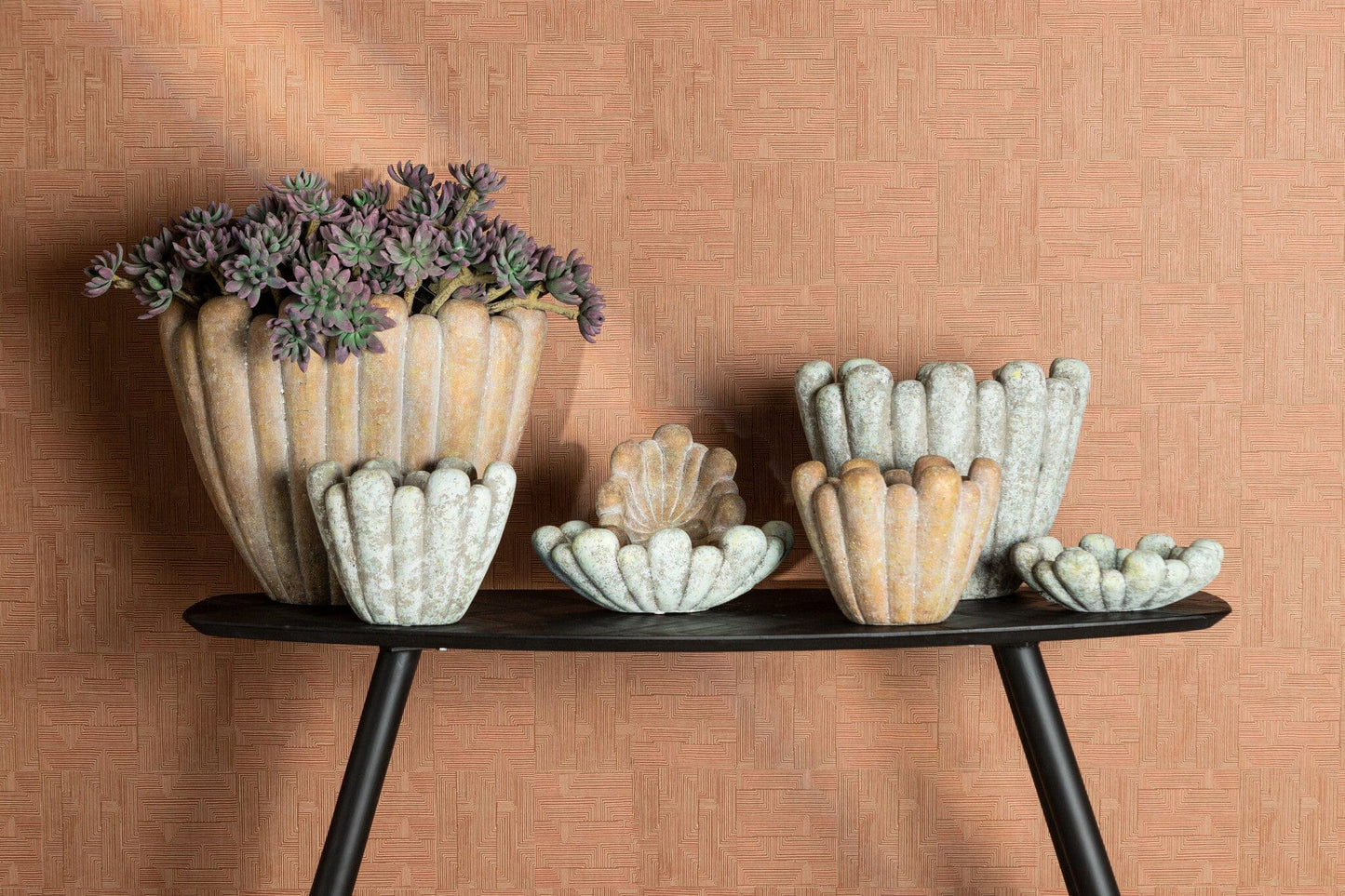 PTMD Mintergrijze cementpot organische vorm ovaal hoog L