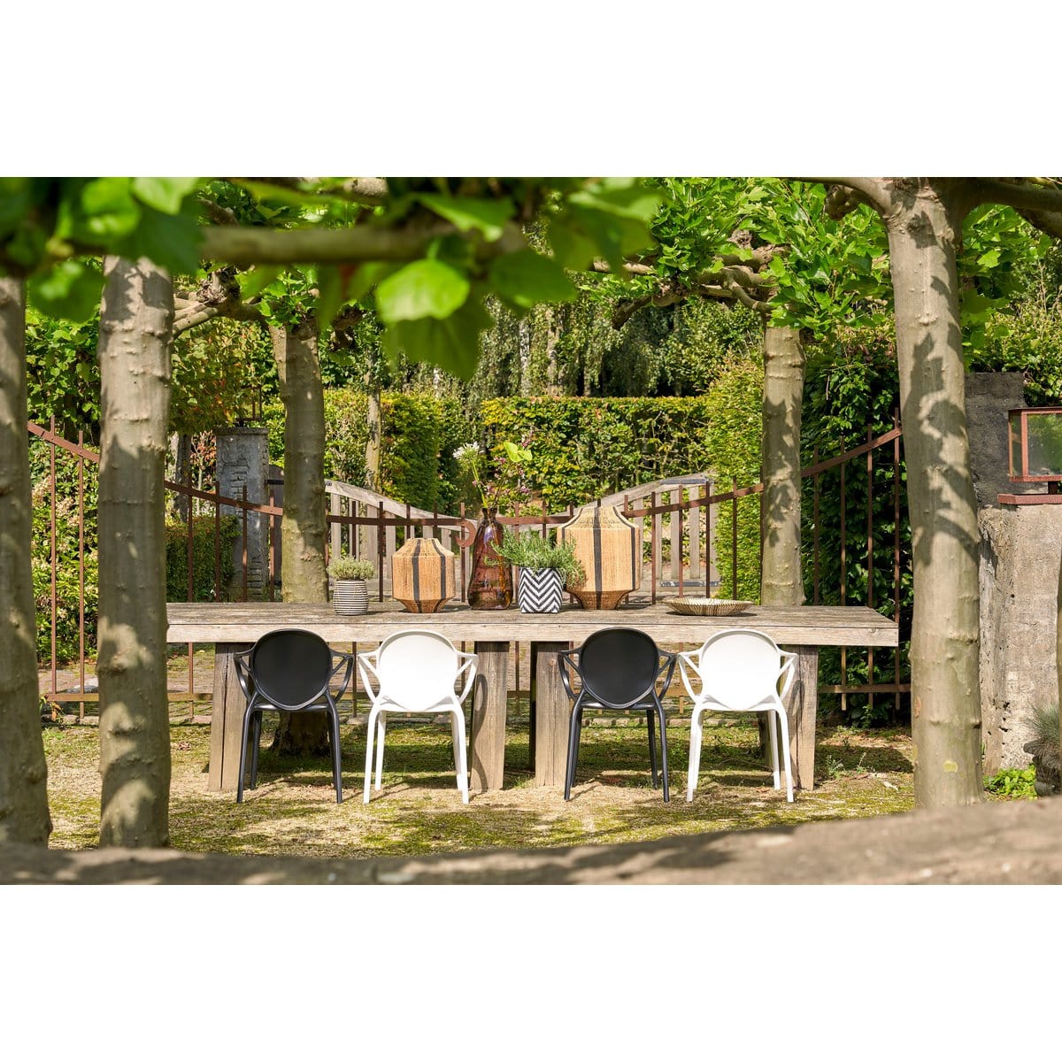 Mica Decorations Nebraska Tuinstoel - L56 x B57 x H80 cm - Polypropyleen - Zwart