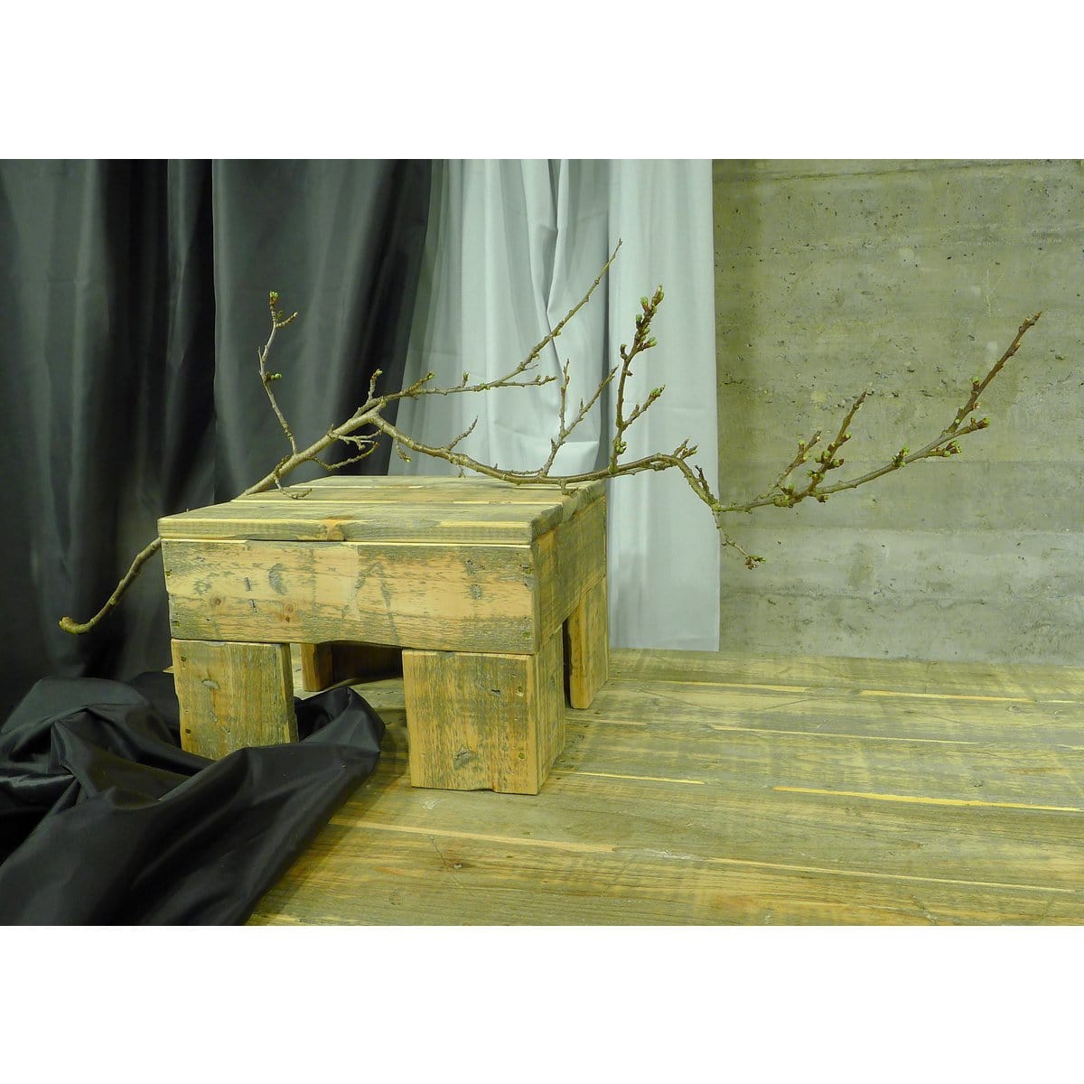 Dutch Mood shop int dutch dark up table 33