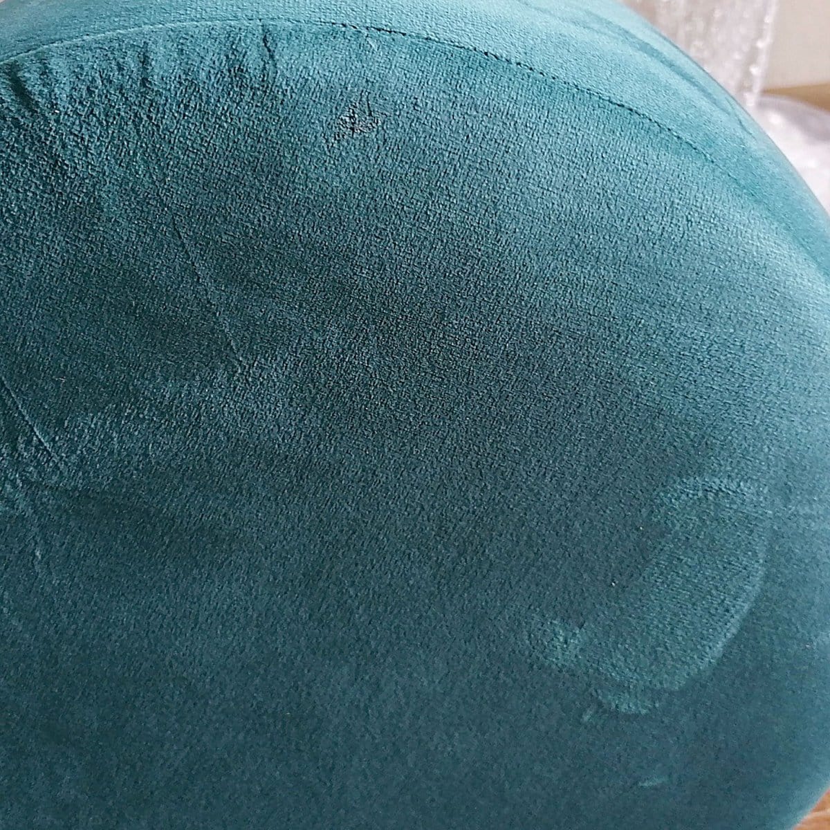 Voglrieder kreatives Wohnen Velours kruk 2e keus Ø 32 H 42 cm fluwelen kruk met ijzeren frame goudkleurige kruk fluwelen poefzitting
