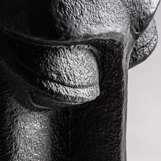 Khalid Sculptuur 34x38x110 cm