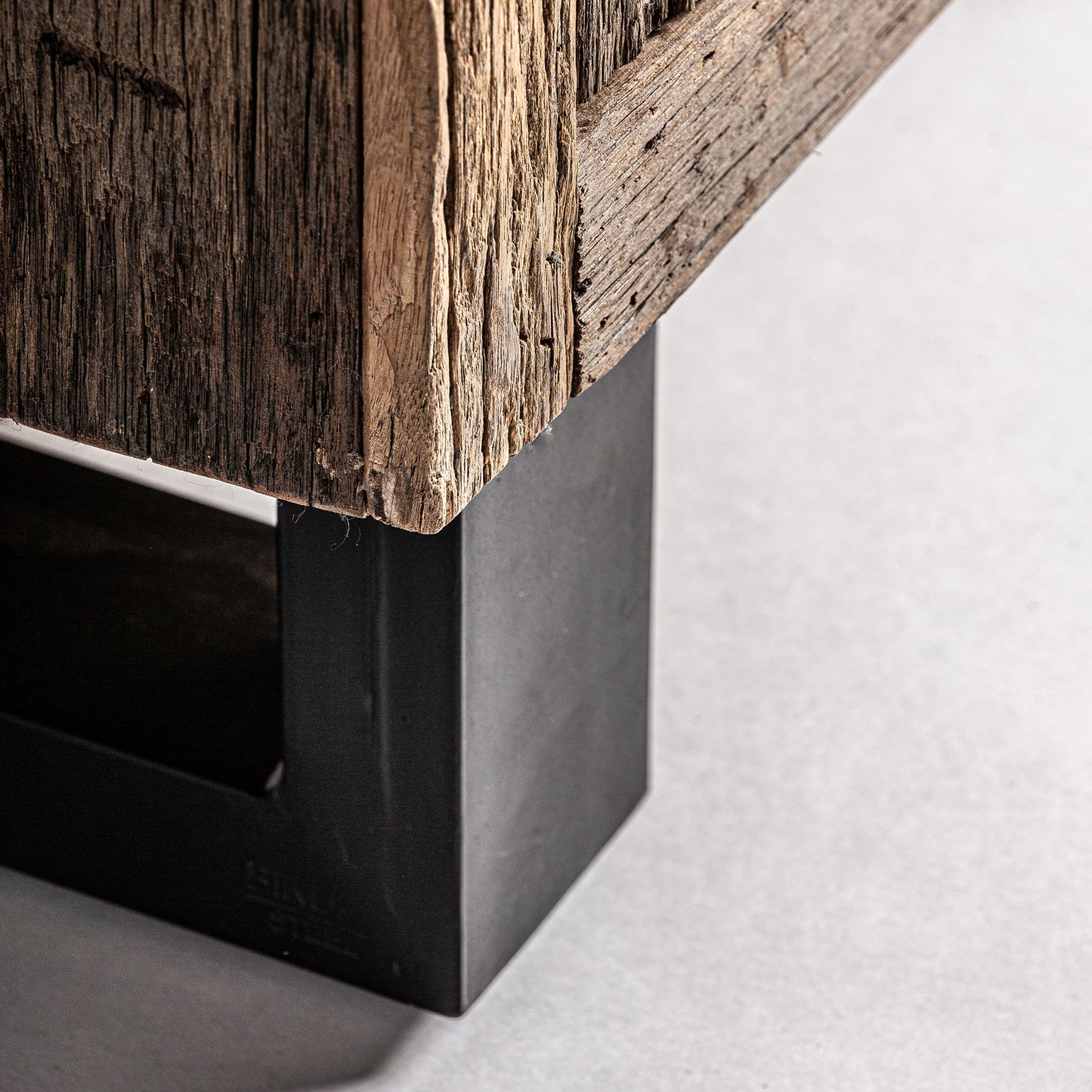Carrik Koloniale Kast S.CARRIK 71x55x202 cm