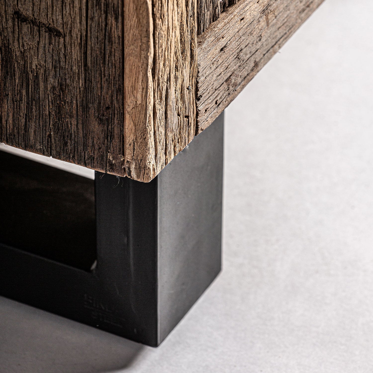 Carrik Koloniale Kast S.CARRIK 71x55x202 cm