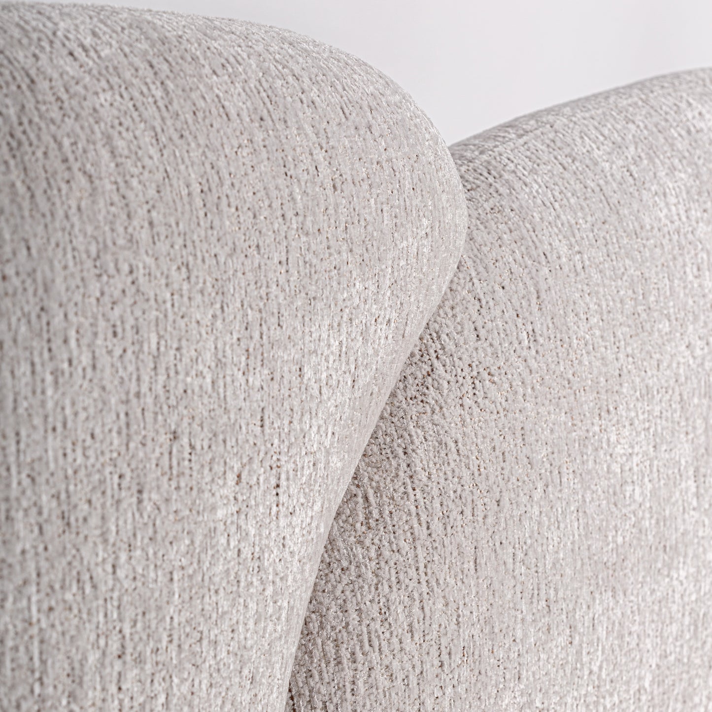 Alevia Bed 235x220x121 cm