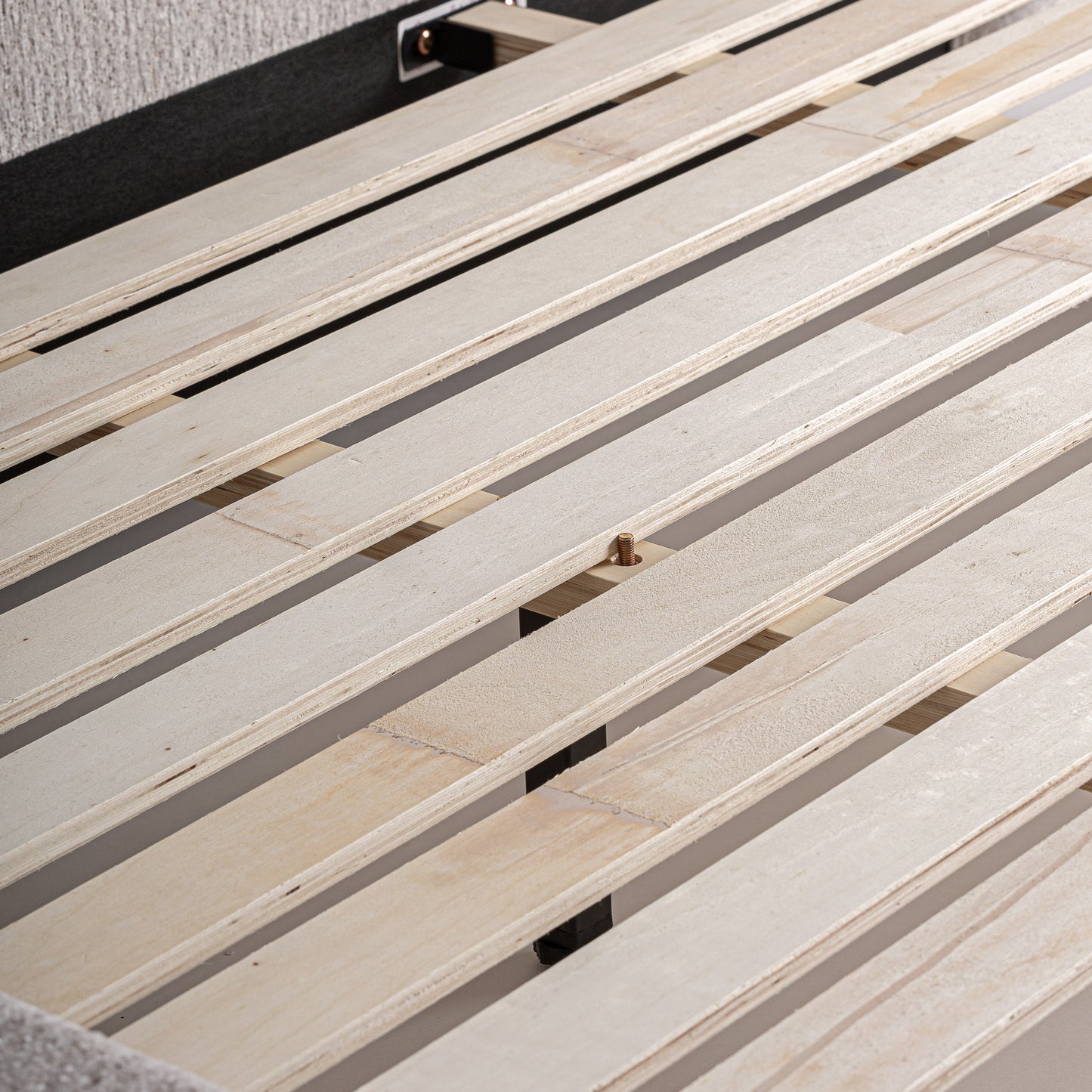 Alevia Bed 235x220x121 cm