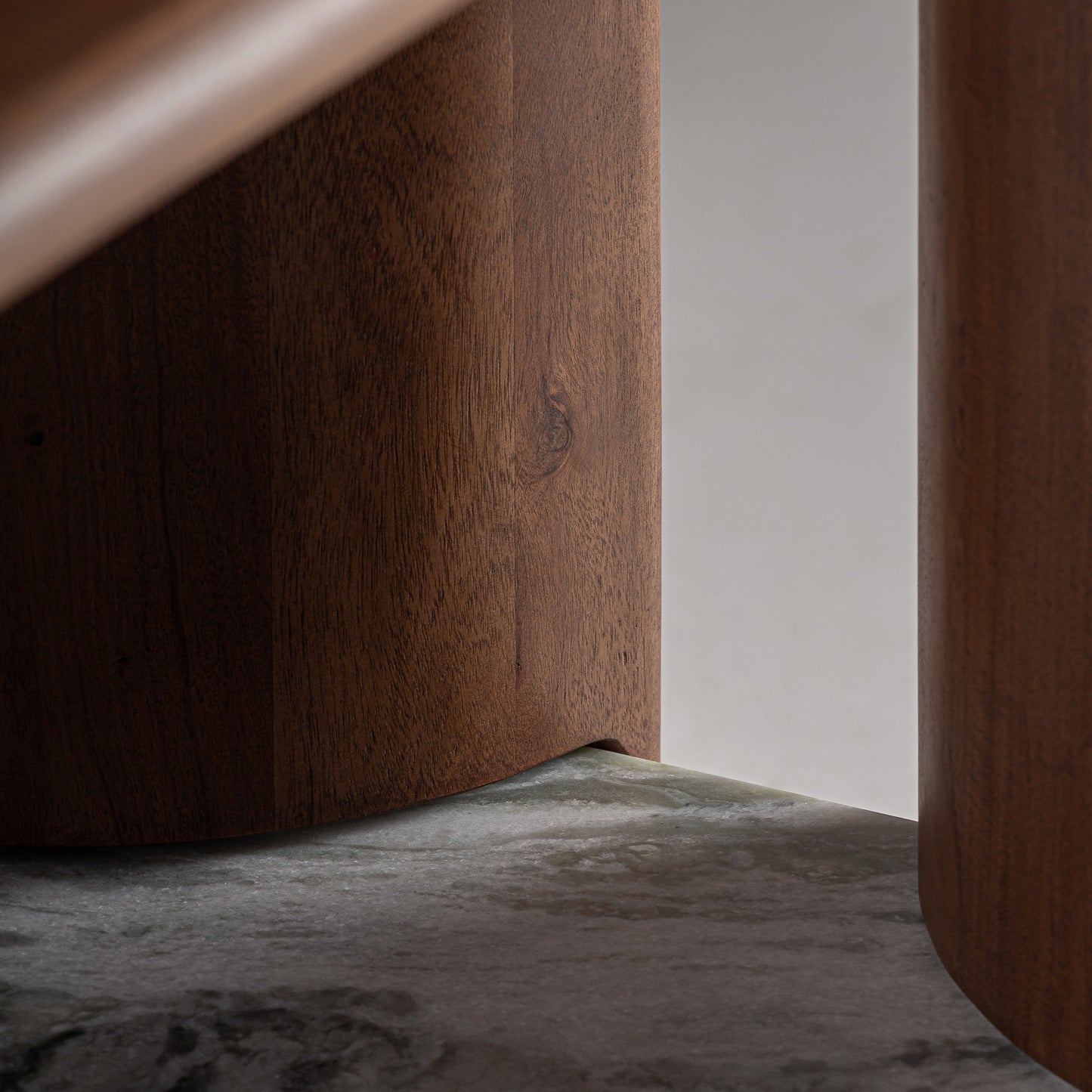 Sagy Boekenkast 185x48x174 cm