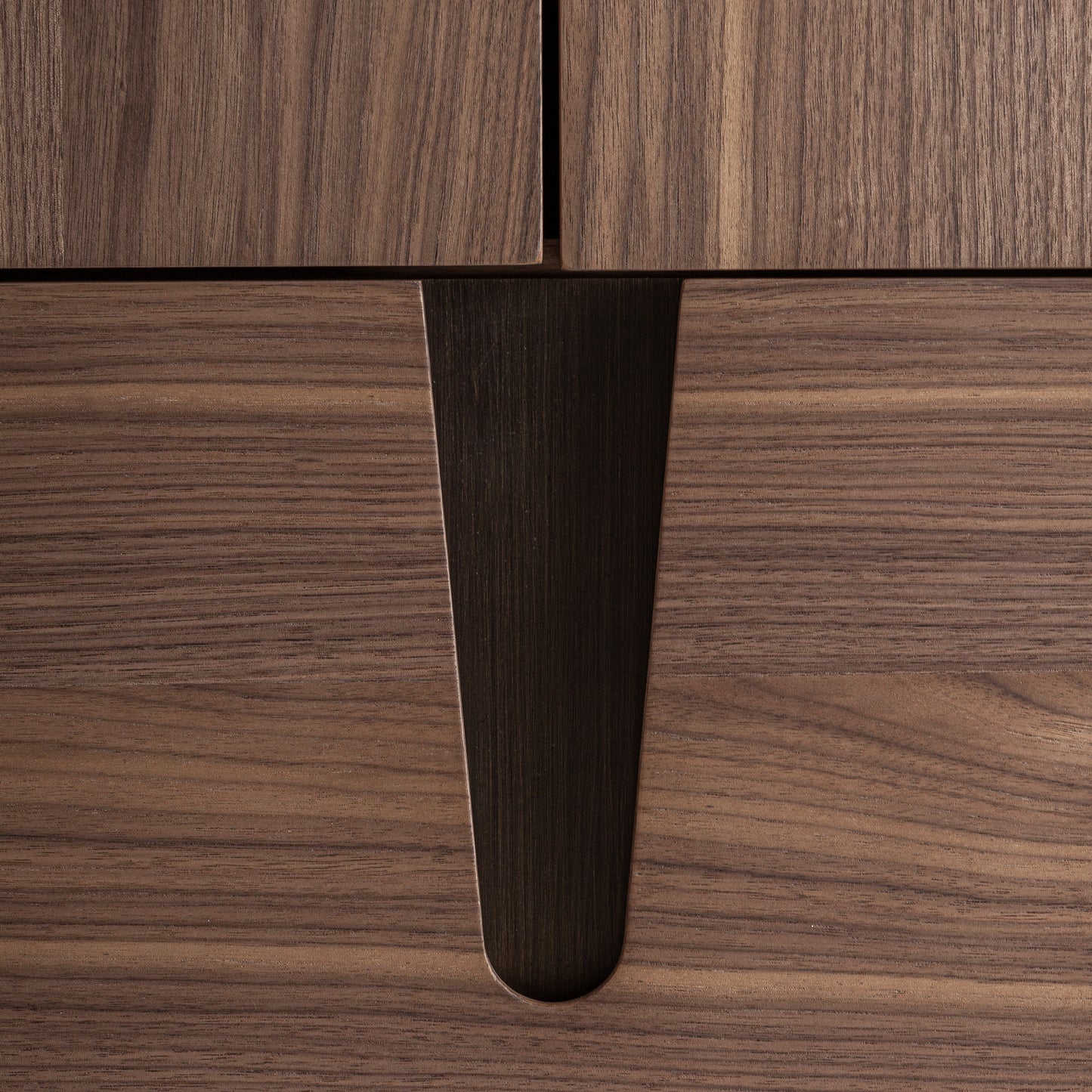 Belfais Kast 175x55x145 cm