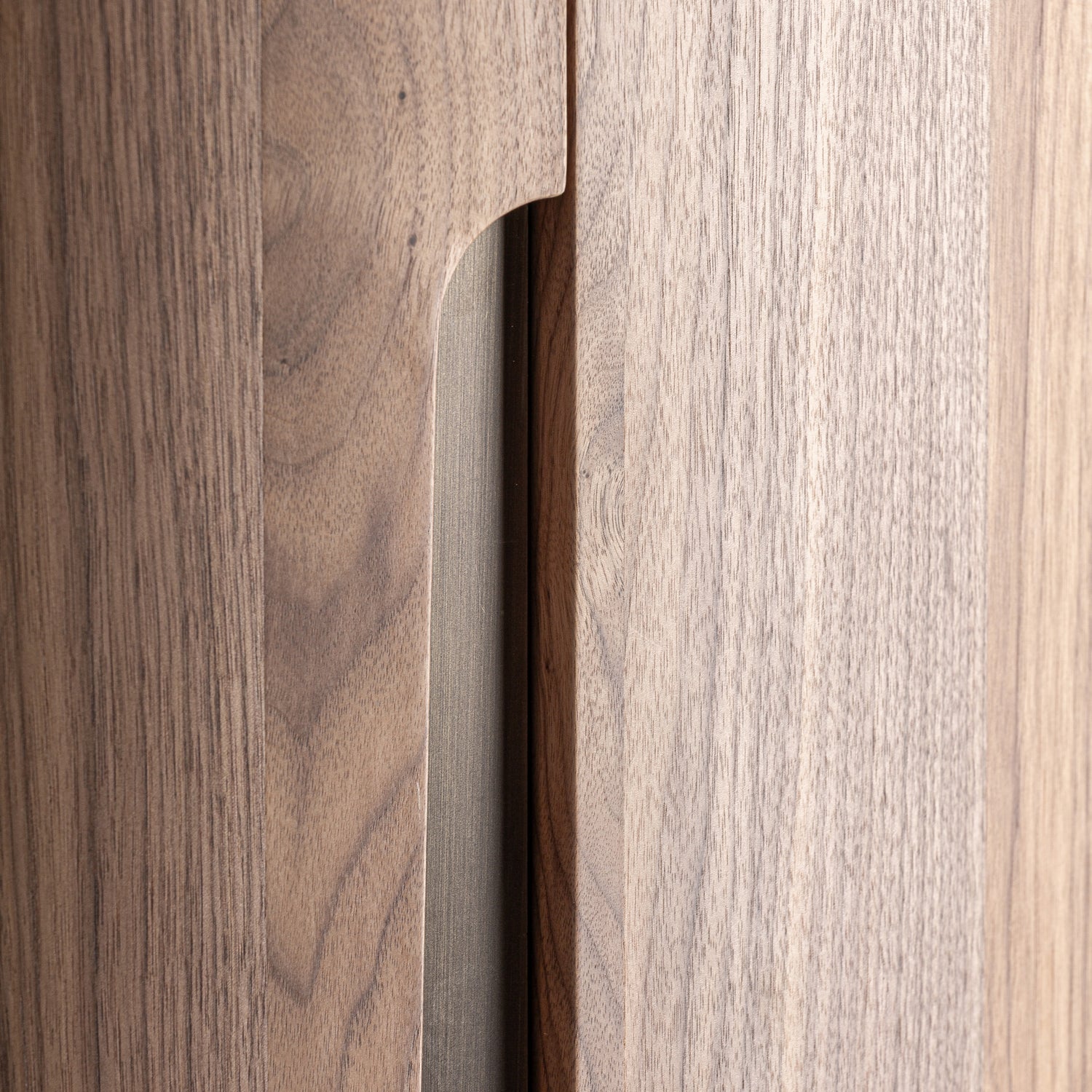 Belfais Kast 175x55x145 cm