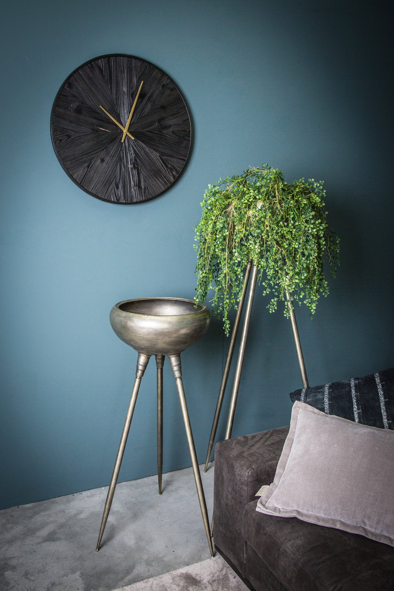 Genesis Brass Metal Planter 3 Feet Round High L