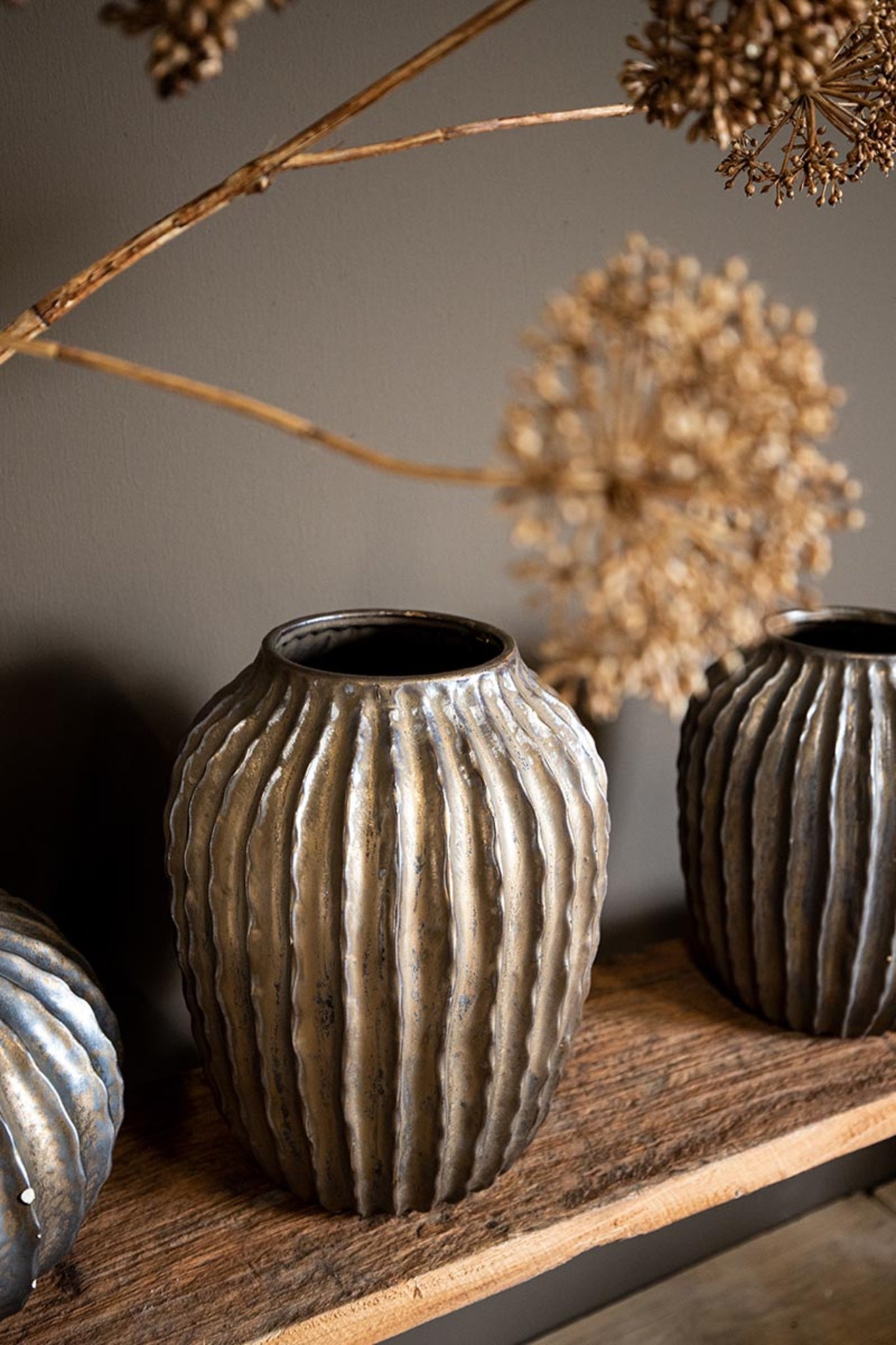 Bodi Bronze Ceramic Pot Round Bulb Ribbed S