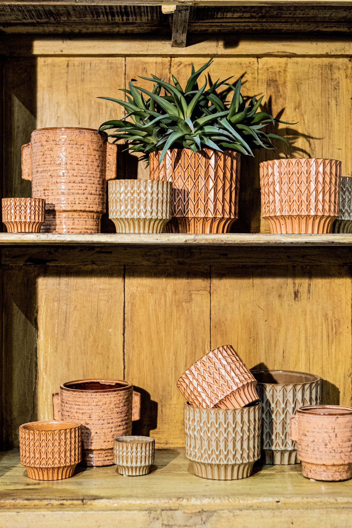 Ruub Orange Glazed Ceramic Pot Motive Round M