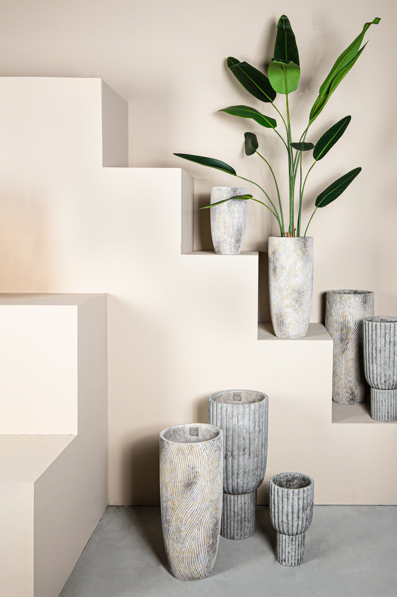 Linc Grey Cement Pot Waves Pattern High Round XL