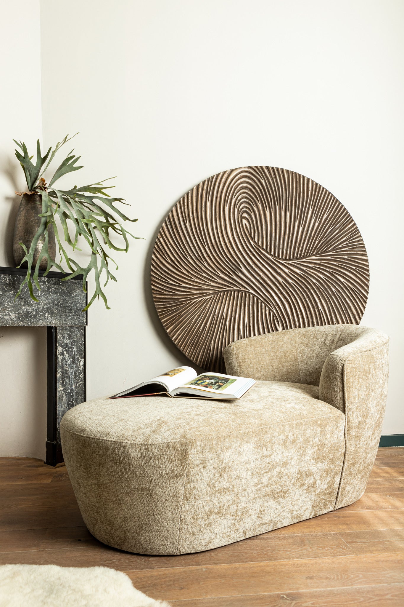 Wiktor Brown MDF Round Wallpanel Swirl Carved M