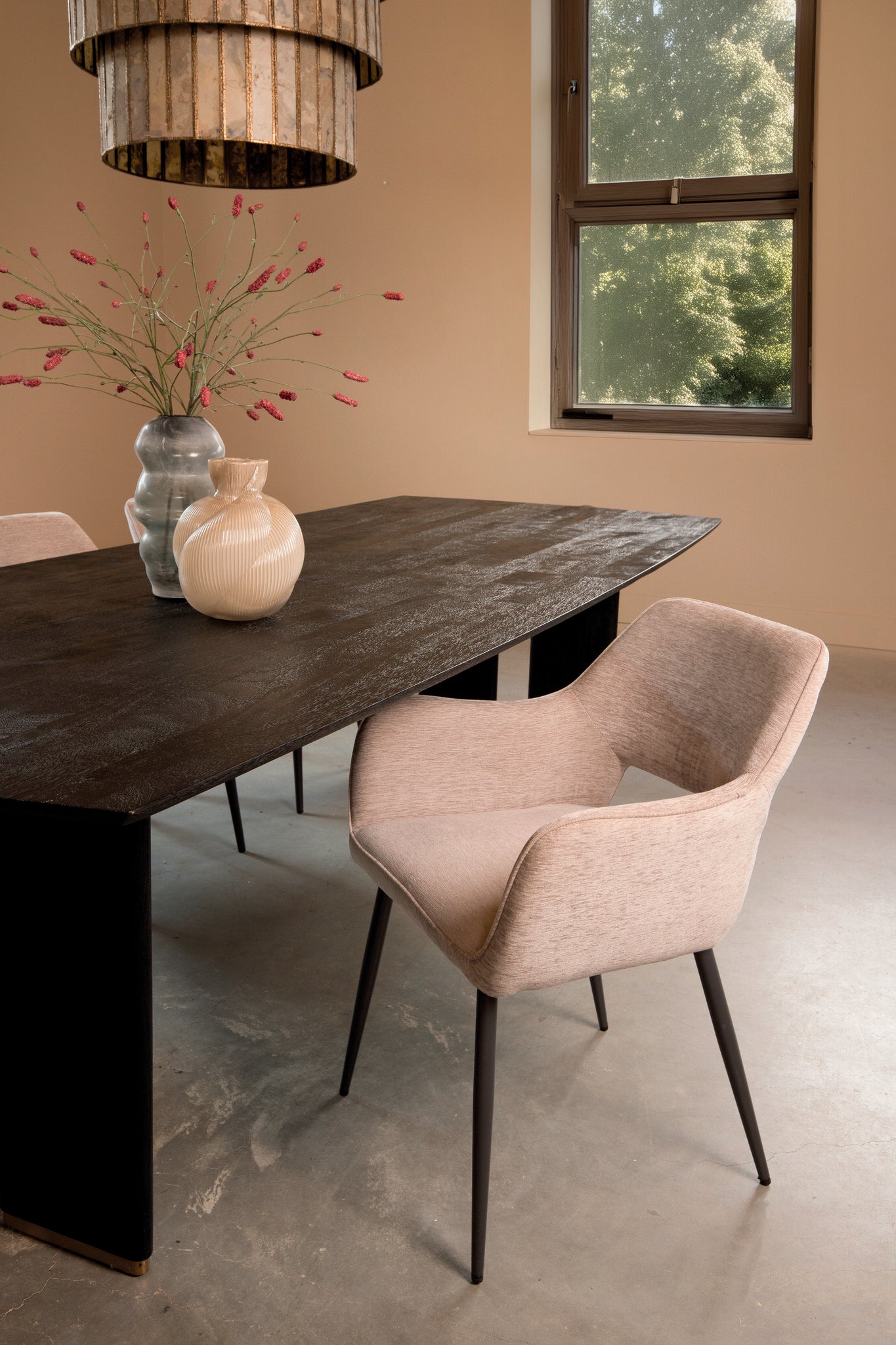 Fallax Cream 04 Aura Fabric Diningchair Black Legs (set of 2)