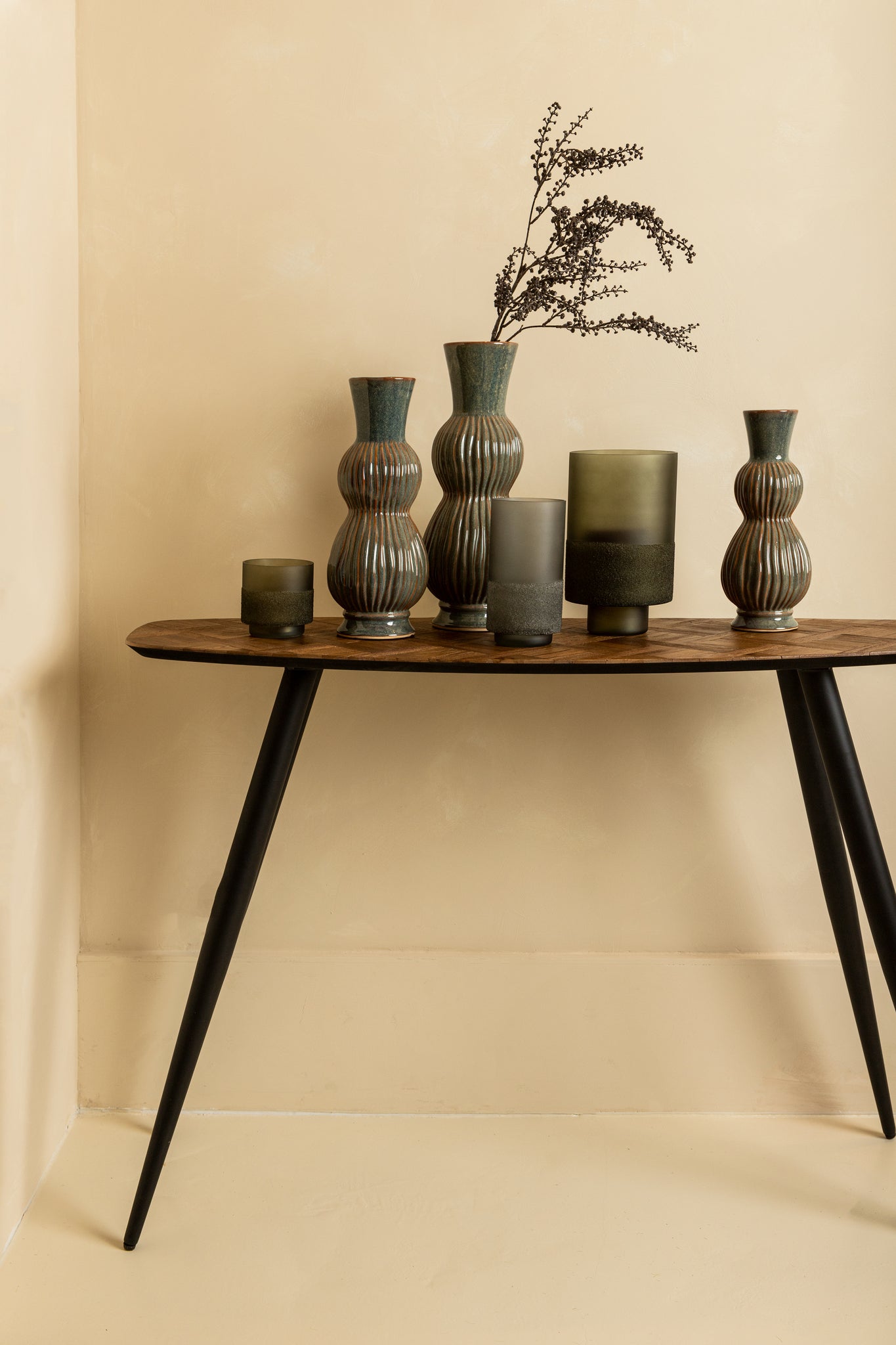 Oswald Blue Ceramic Pot High With Bulbs M