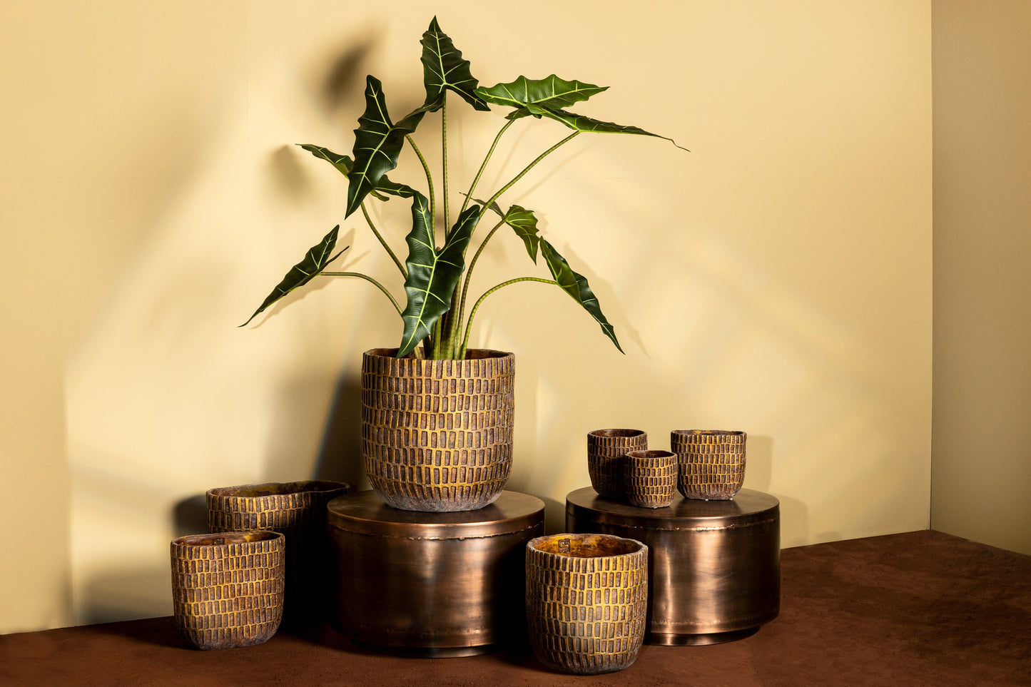 Vivienne Brown Cement Oval Pot With Rectangles S