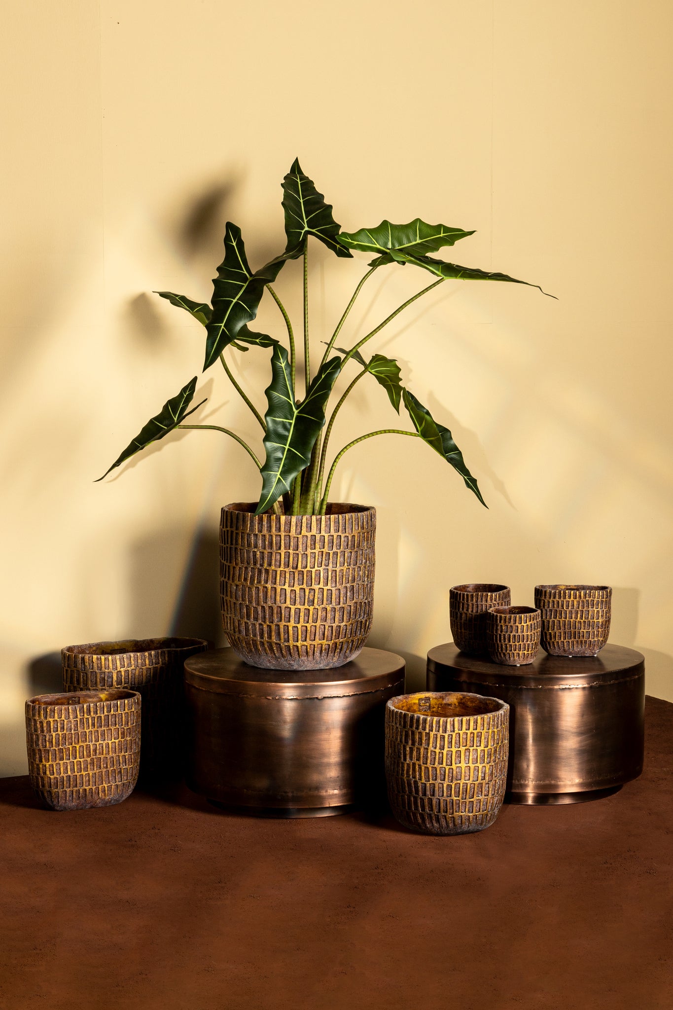 Vivienne Brown Cement Oval Pot With Rectangles M