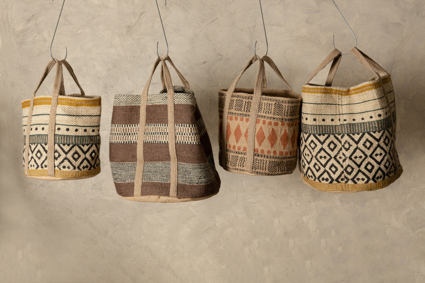 Toccara Brown Jute Round Basket Lines Pattern S