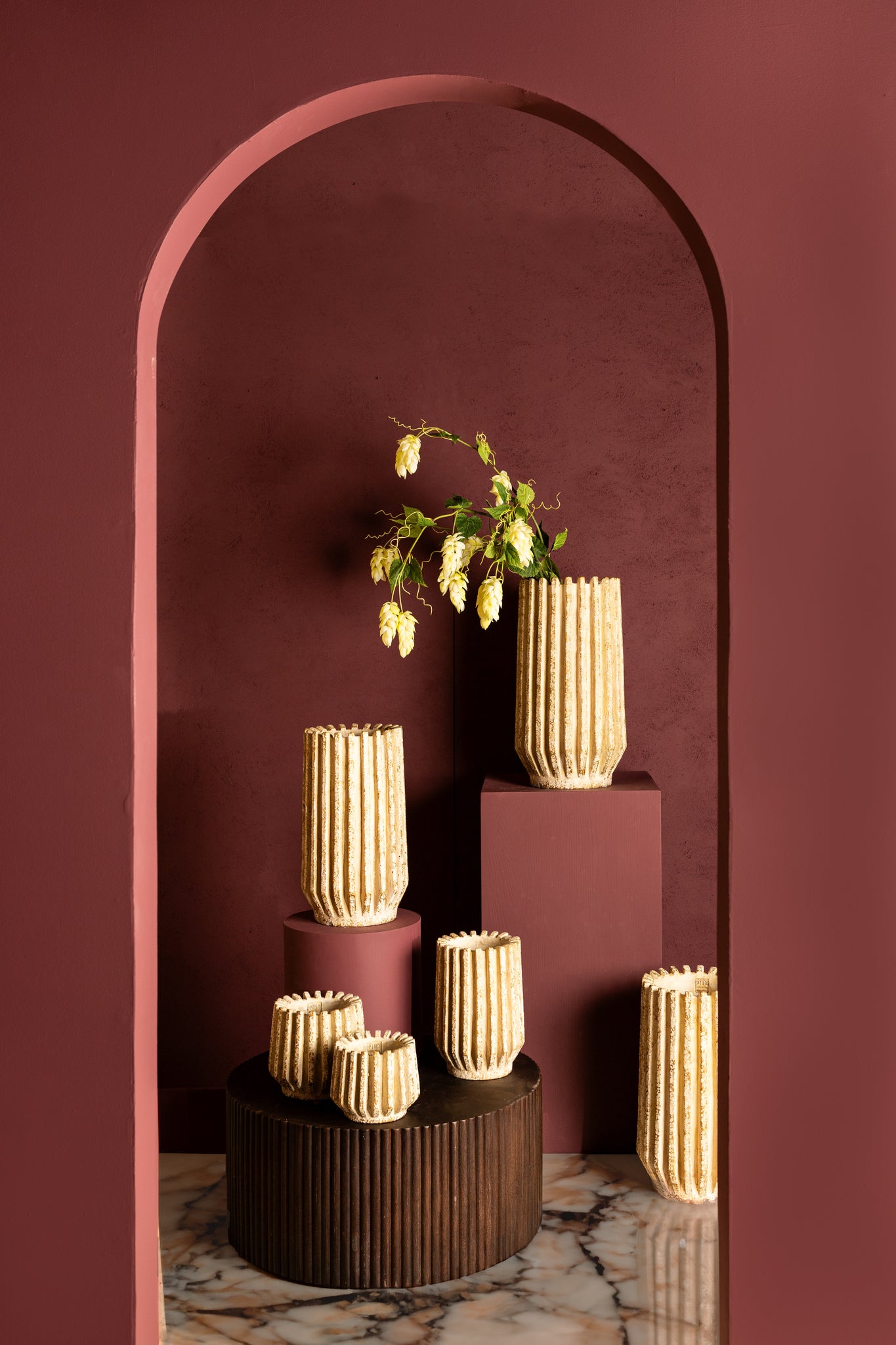 Zariya Cream Cement Round Pot Ribbed Lines High XS
