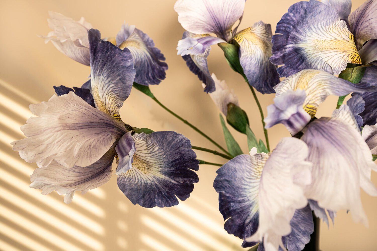 Garden Flower Paarse Witte Iris Spray Met Knop - Set van 12 80x46x16 cm