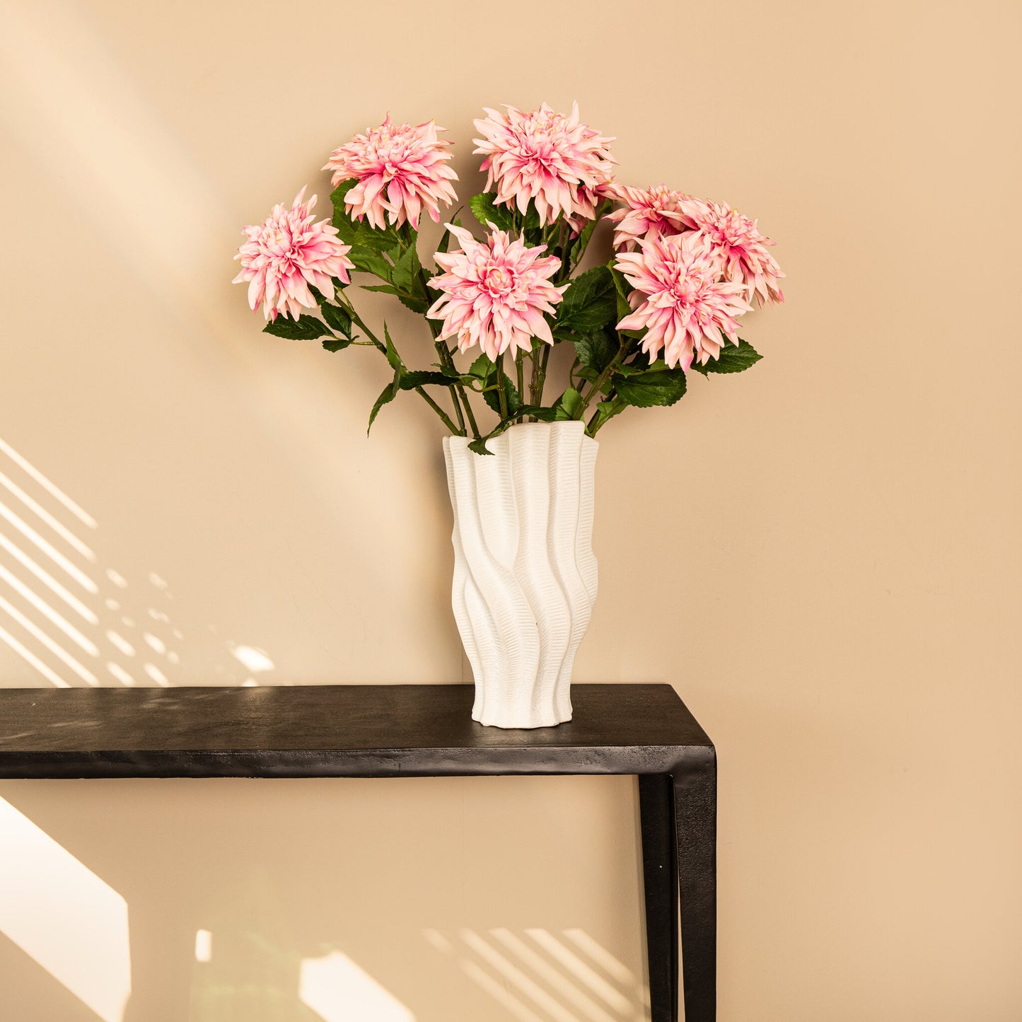 Dahlia Flower Lichtroze Spray Met Bladeren - Set van 12 70x28x19 cm