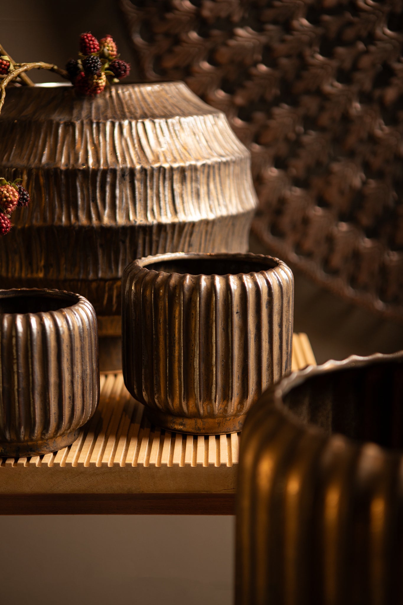 Cherith Bronze Round Ceramic Pot Ribbed L