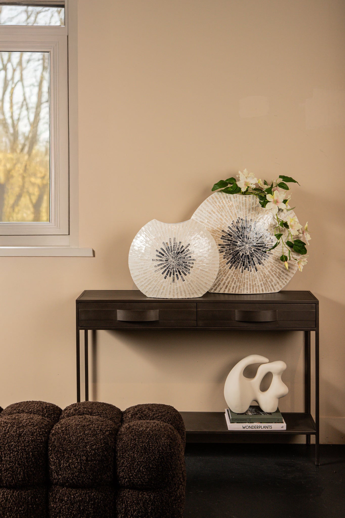 Vojtech White Oval Poly Shell Bamboo Pot Ombre L
