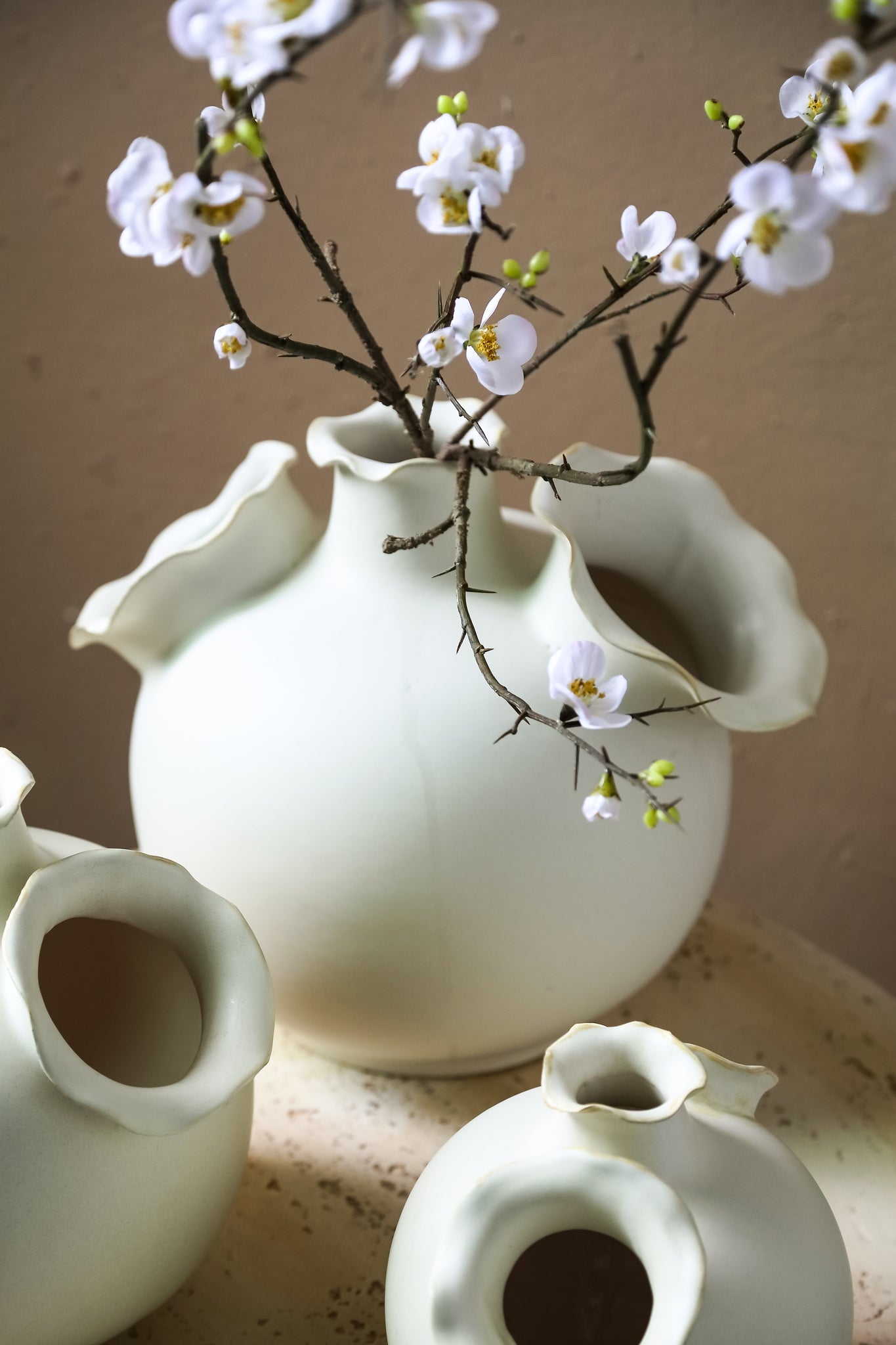 Umme Cream Round Glazed Ceramic Vase Wavy Edges S
