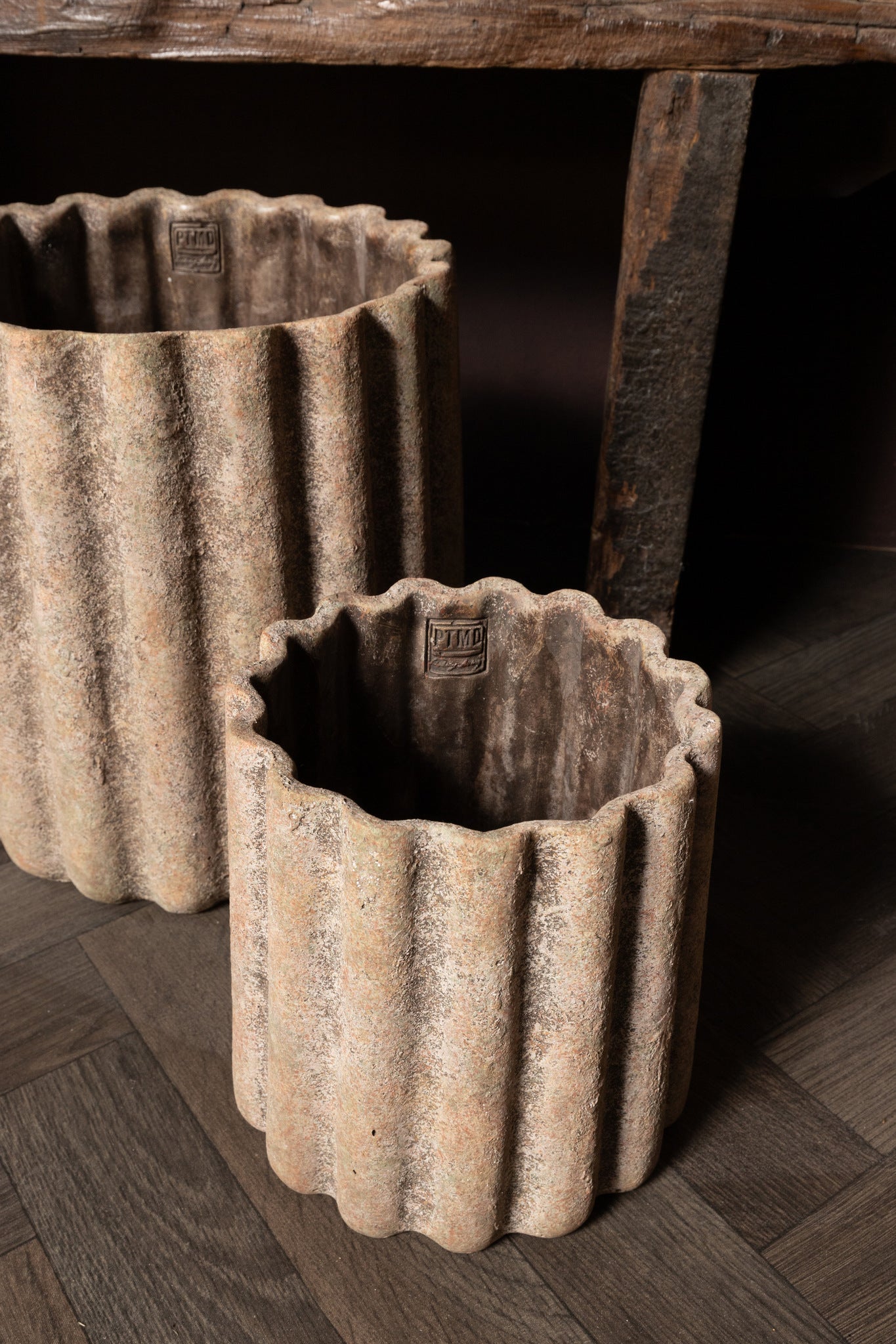 Jaydean Grey Cement Pot Ribbed Structure Round XXL