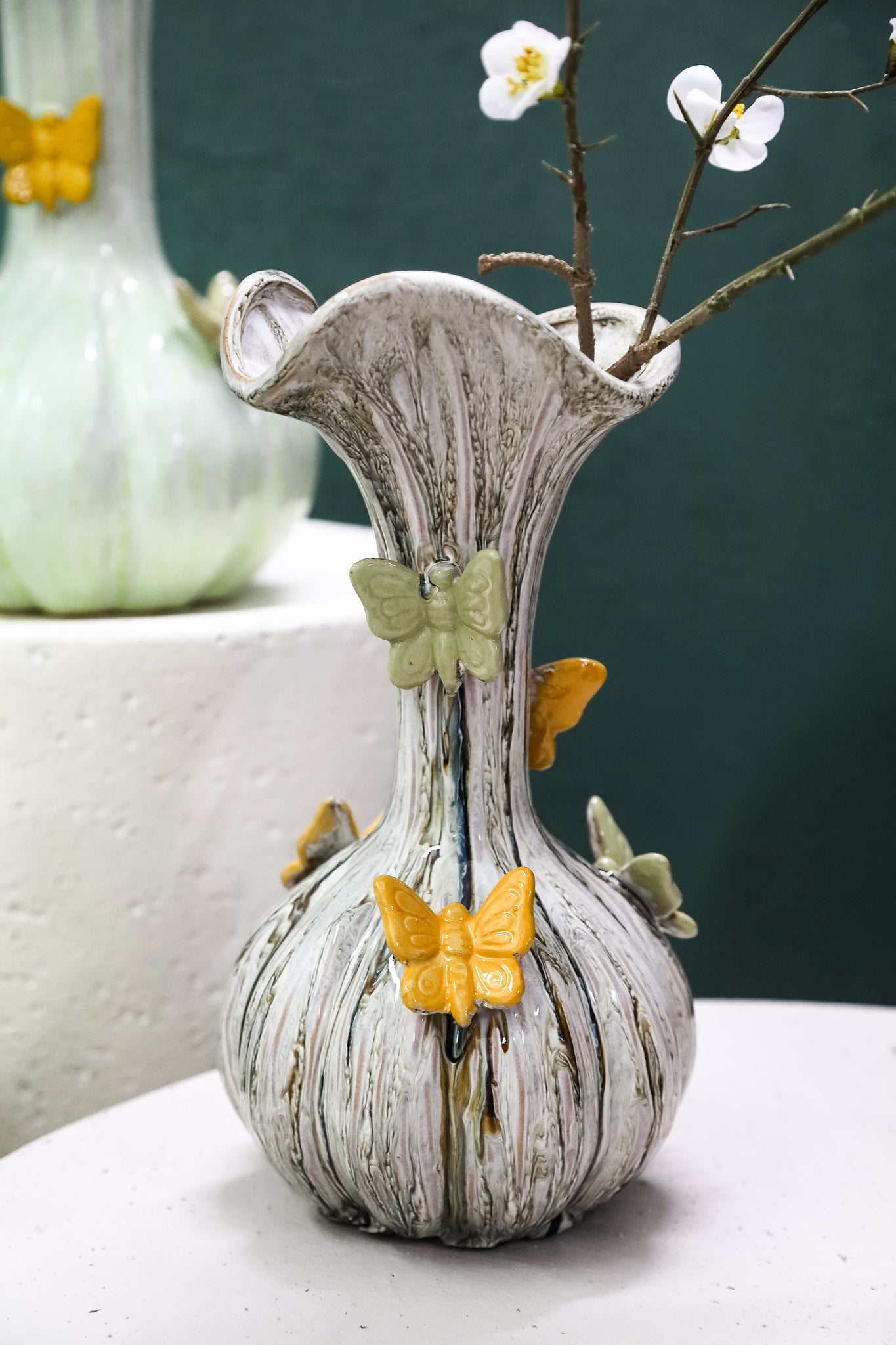 Tamarae Cream Ceramic Flowy Vase W Butterfly S