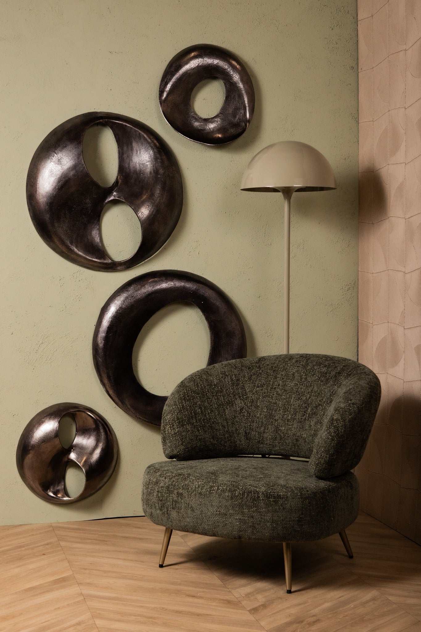 Daweson Nickel Casted Alu Wall Panel Open Round S