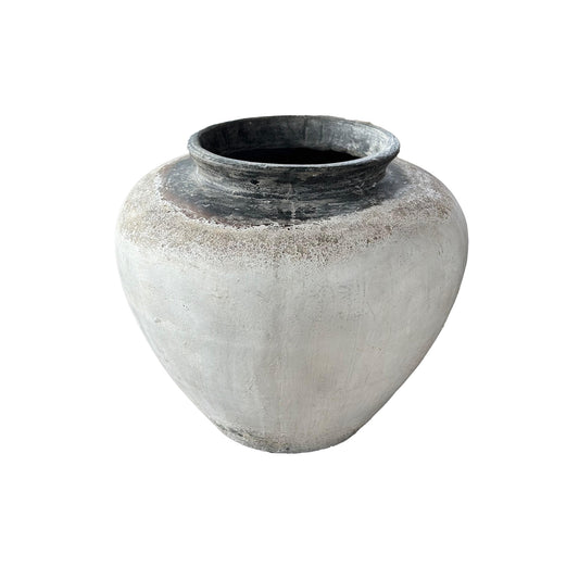 Jinsu White Round GRC Jar Pot W Dark Border M