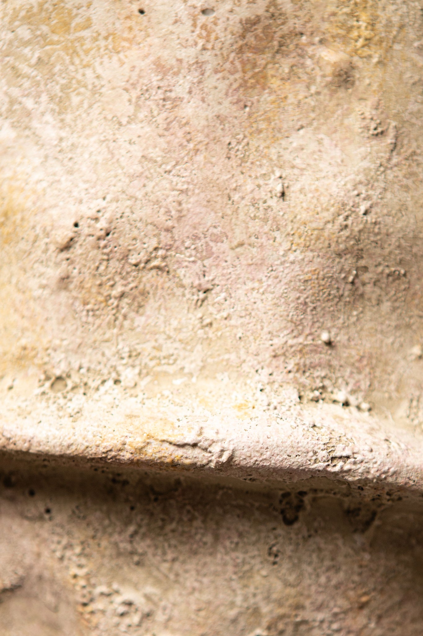 Haania Beige Cement Round Pot With Middle Line L