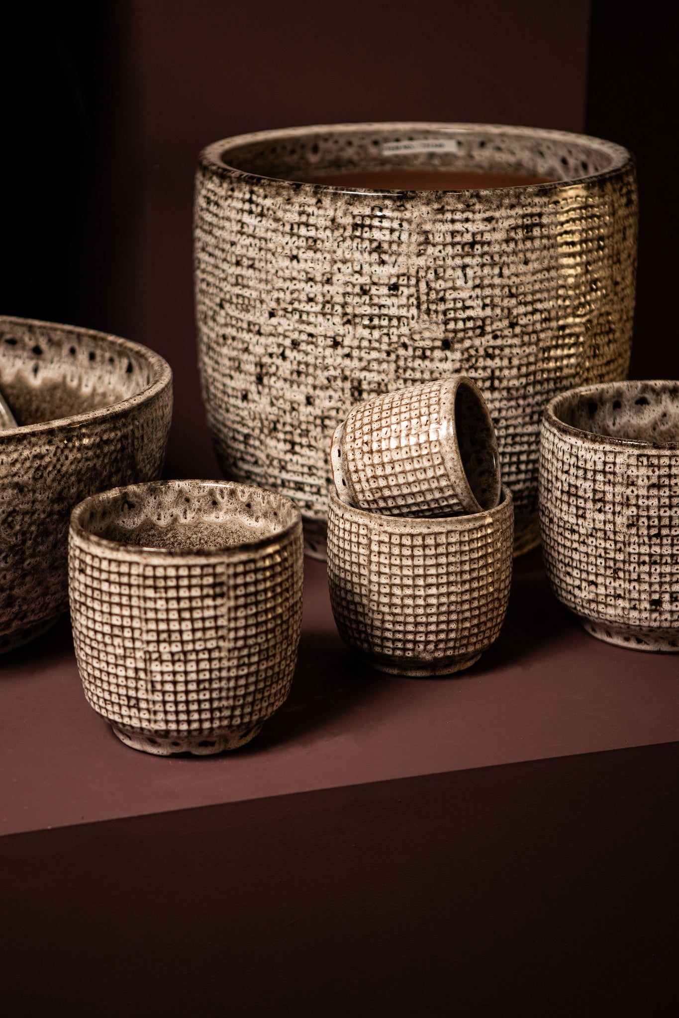 Elana White Round Ceramic Pot With Grey Pattern L