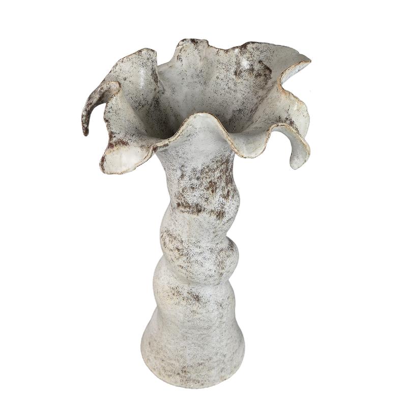 Isidro Beige Keramische Vaas met Golvende Bloemrand 50.5x29x28 cm