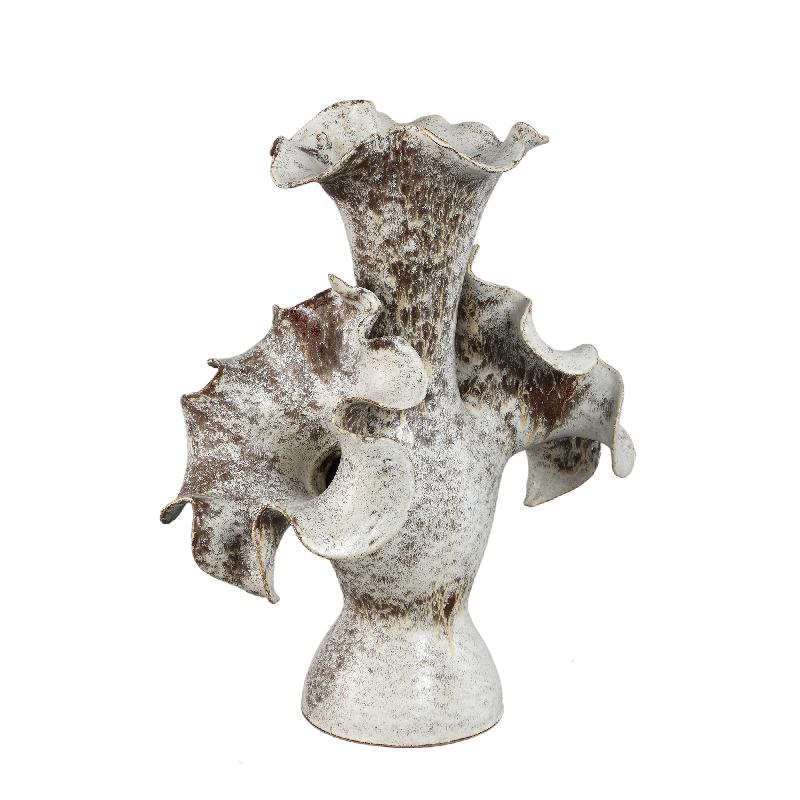 Isidro Beige Keramische Vaas Met 3 Golvende Bloemen 50x40x25 cm