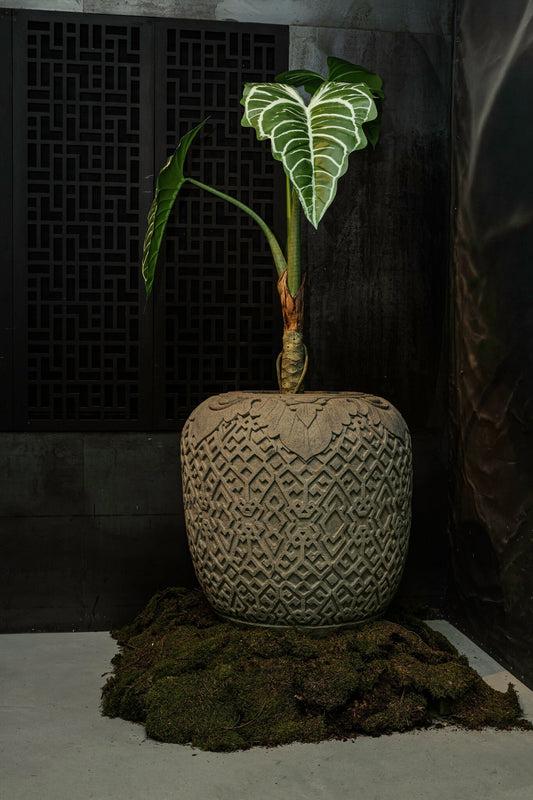 Luzmari Grijze Cement Gesneden Pot Rond Groot 100x90x90 cm