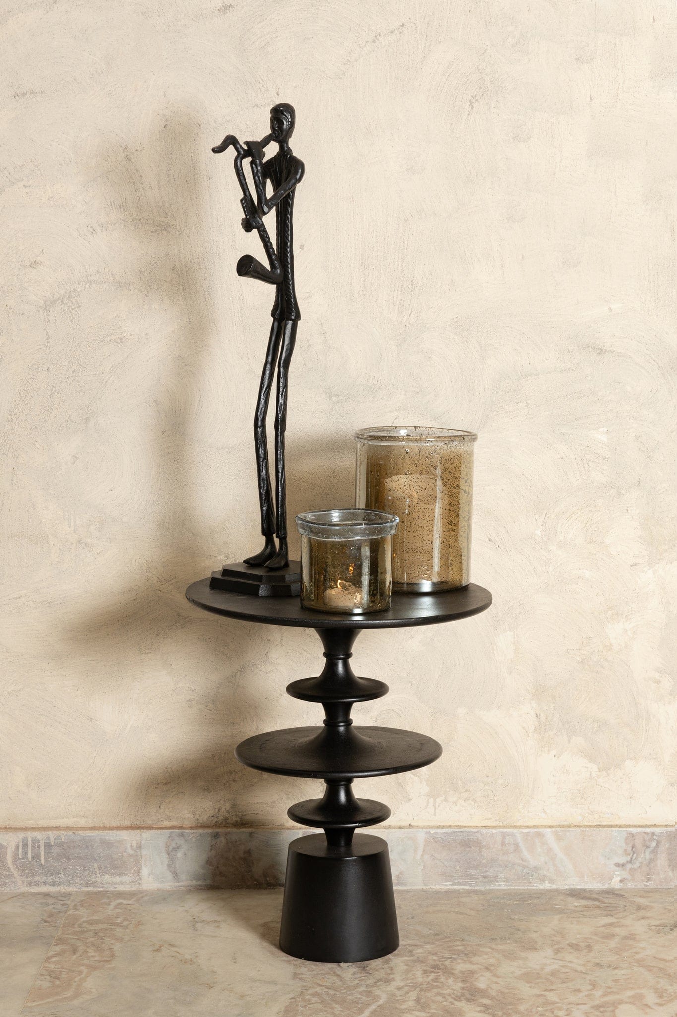 PTMD Kali Zwart gegoten alu beeld man met saxofoon