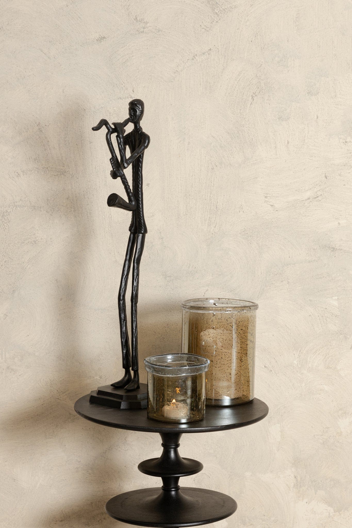 PTMD Kali Zwart gegoten alu beeld man met saxofoon