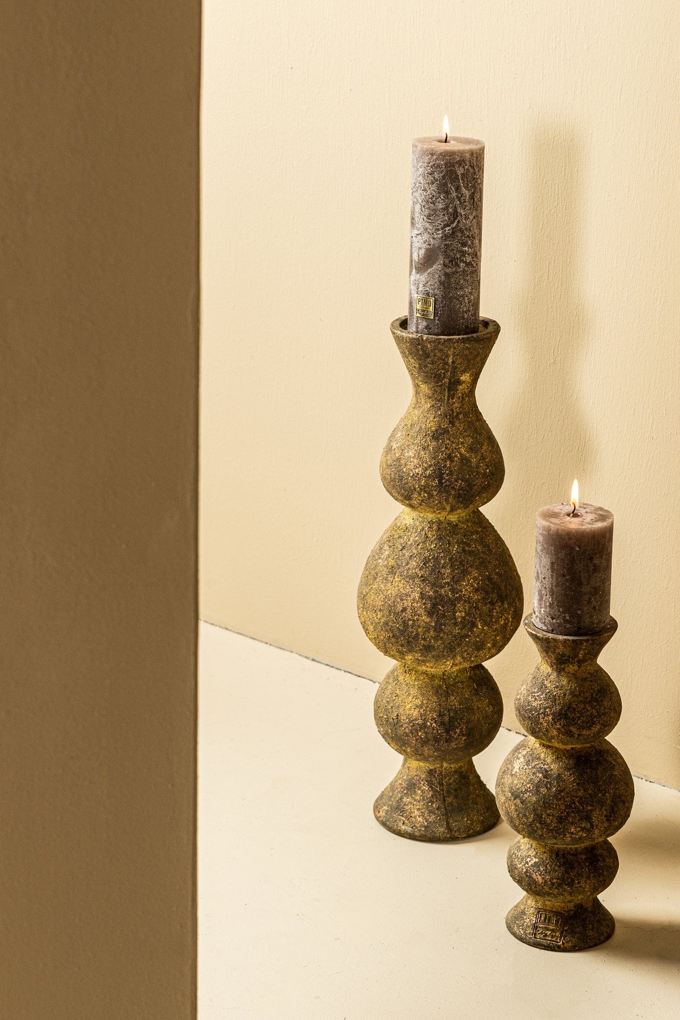 PTMD Larry Brown cementkandelaar rond hoge lampen M