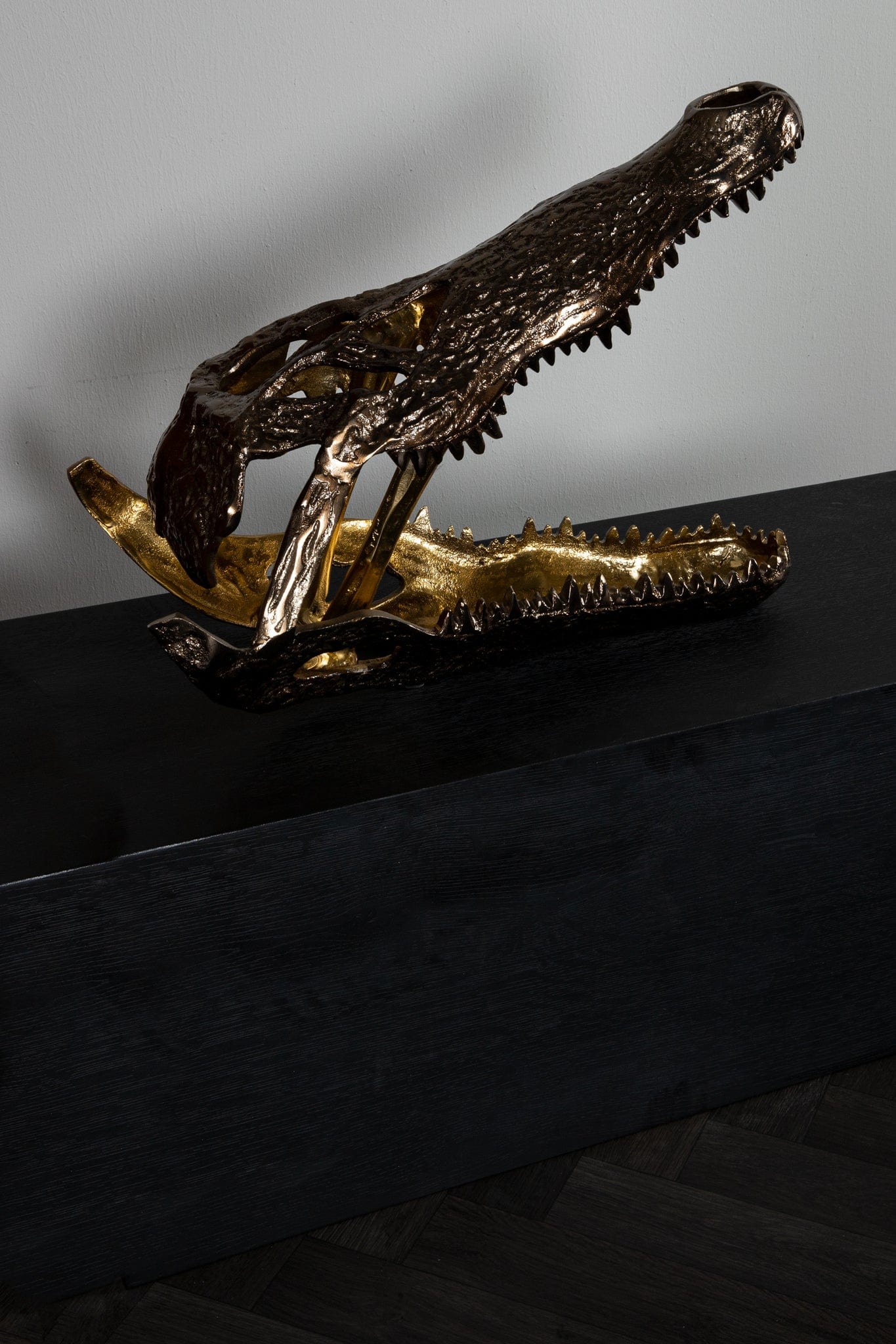 PTMD Lizee Messing gegoten alu krokodillenkop beeld S