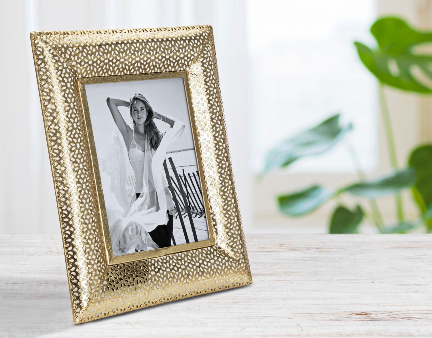 Mauro Ferretti PHOTO FRAME GLAM HOLES CM 25X12X31 (INSIDE SIZES CM 15X20)